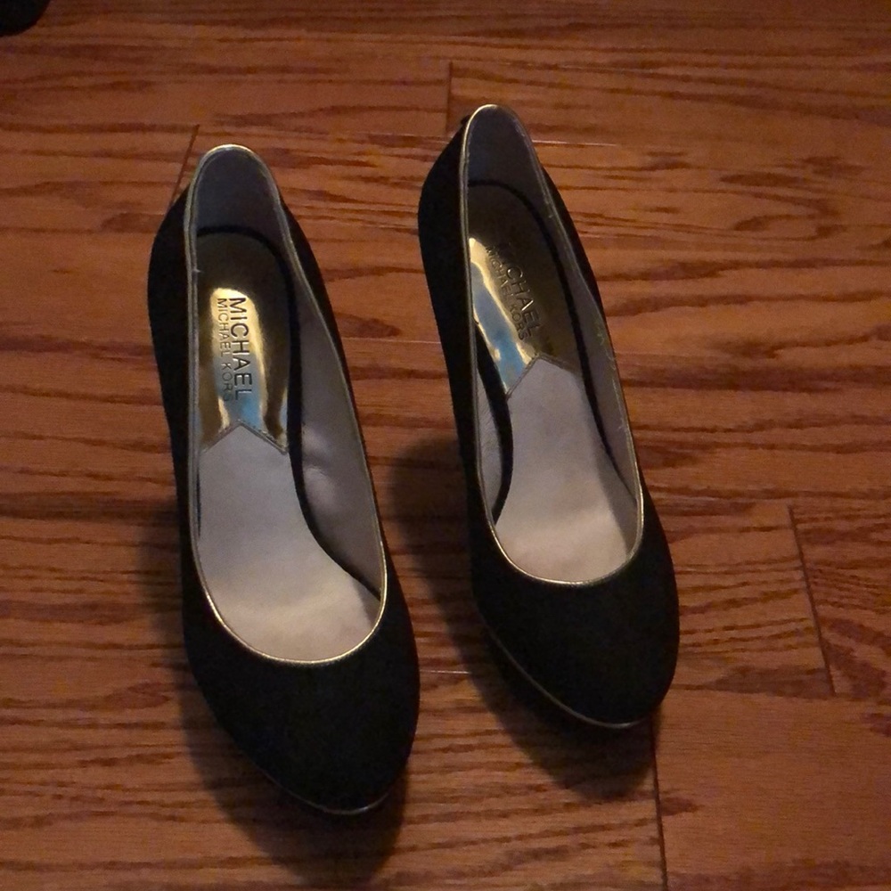 Michael Kors velvet black heel.
